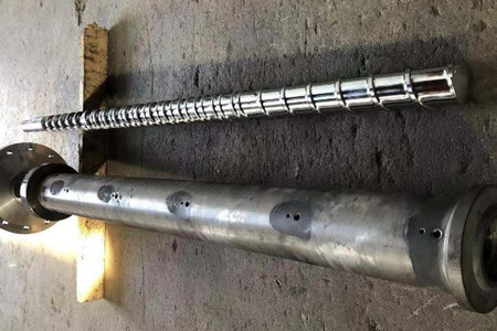 注塑機(jī)機(jī)筒螺桿使用時(shí)需要注意哪些事項(xiàng)？